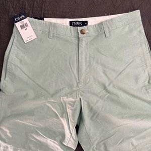 NWT Chaps Mens 34” W 10” Inseam Flat Front shorts green.